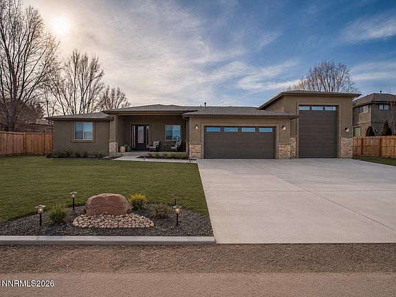 2nd image of 4045 Lakeside Dr