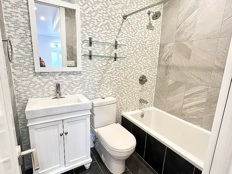 38 Catherine St #1R — Photo 8
