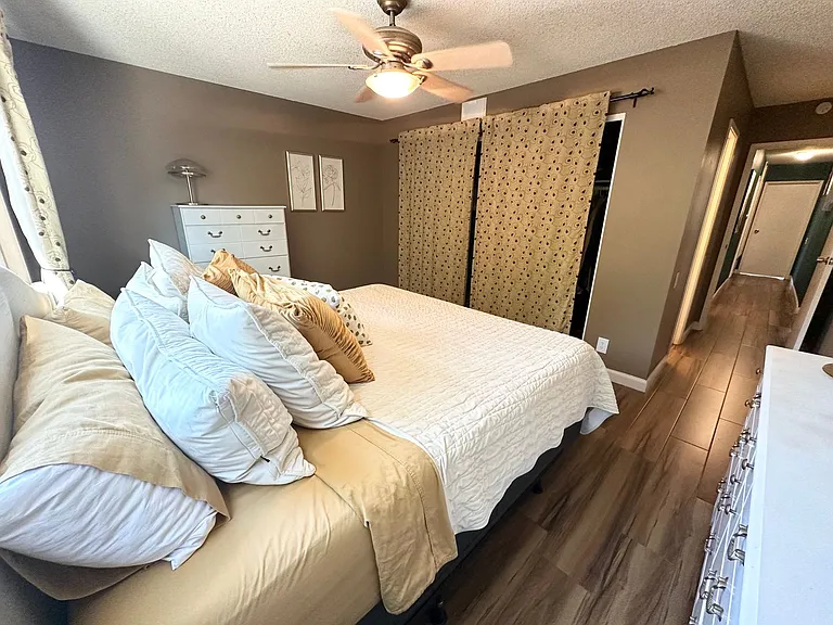386 N Ironpike Cir — Photo 16