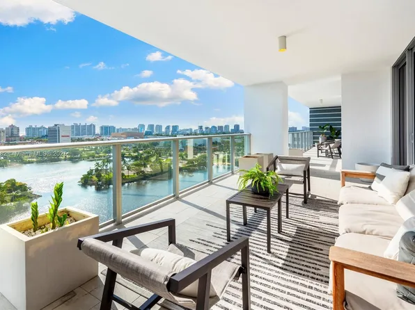 1180 N Federal Hwy #1204, Fort Lauderdale, FL 33304