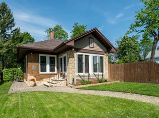 413 Dixon Ave, Joliet, IL 60435