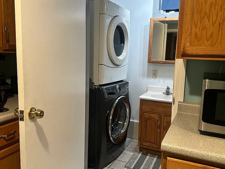 332 Webber Ave #BASEMENT — Photo 6