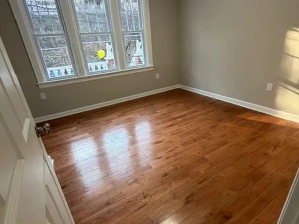 636 Boulevard E, Weehawken, NJ 07086