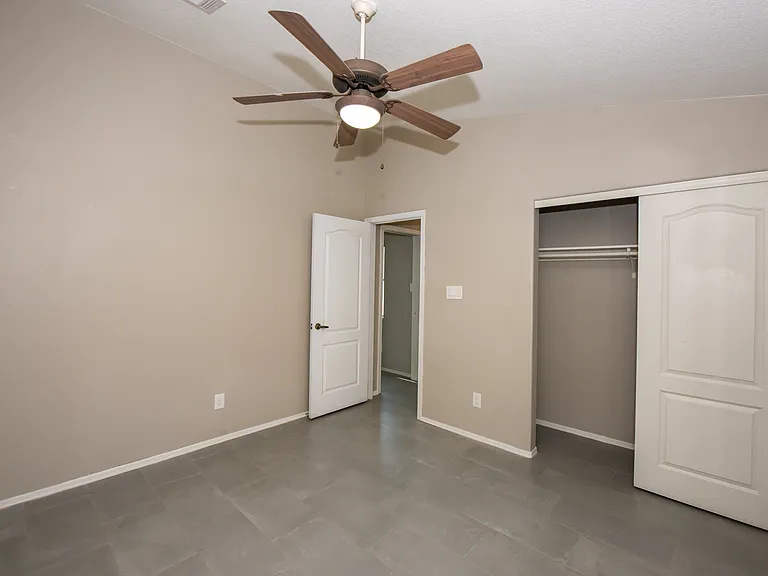 8215 Forget Me Not St — Photo 12