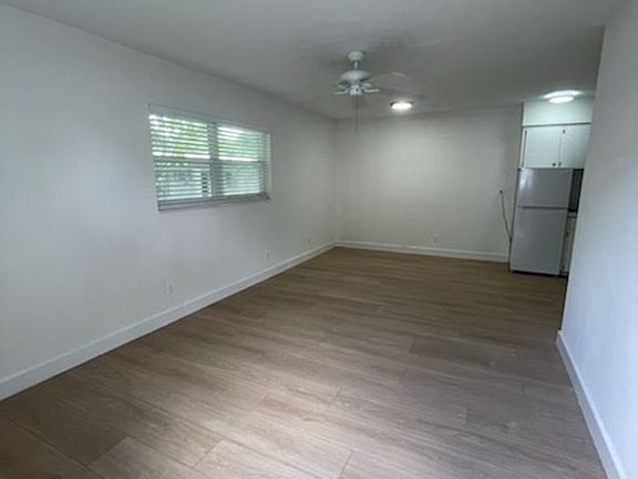 5th image of 704 NE 23rd Dr APT 5