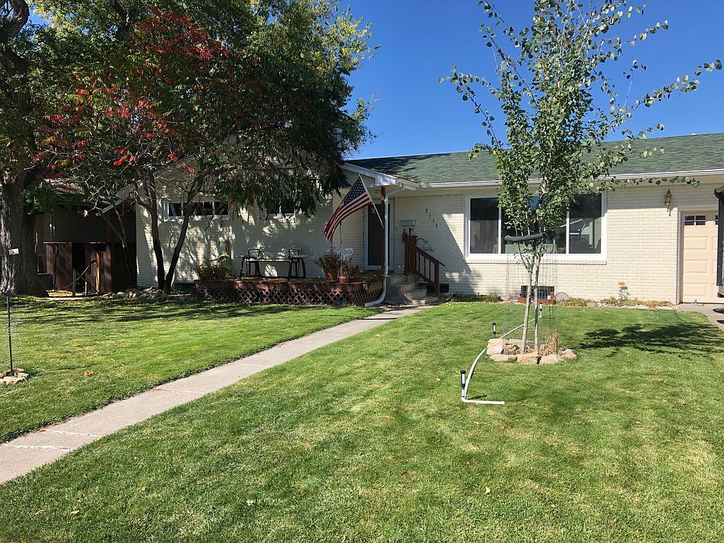 2113 Kerper Blvd N - Property Image