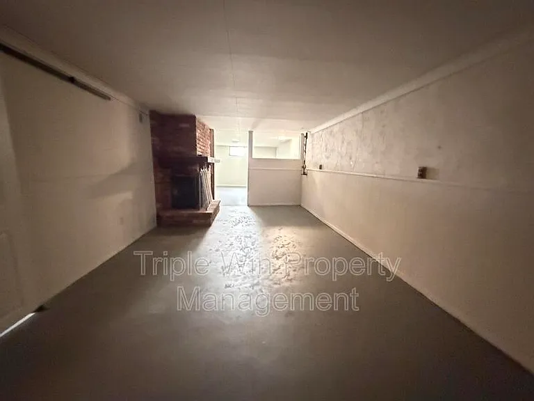 2245 Lindsay Ln — Photo 39