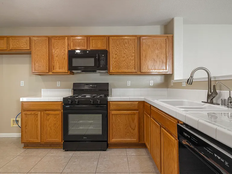 1206 Yellowhammer Dr — Photo 8