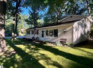 1740 Comanche St, Traverse City, MI 49686
