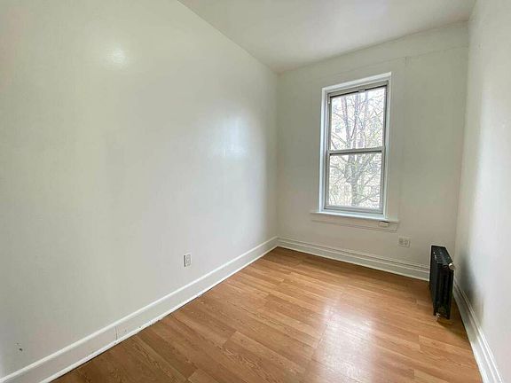 5th image of 787 Saint Johns Pl #2B