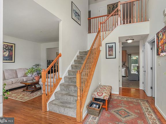 5th image of 8705 Francesca Dr