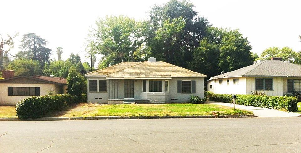 1st image of 939 W Edgemont Dr