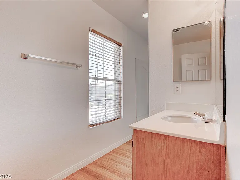 1195 Sweet Orange St — Photo 34