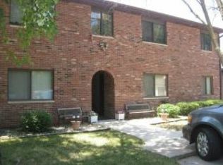 1801 Beck Dr APT 8, Urbana, IL 61802