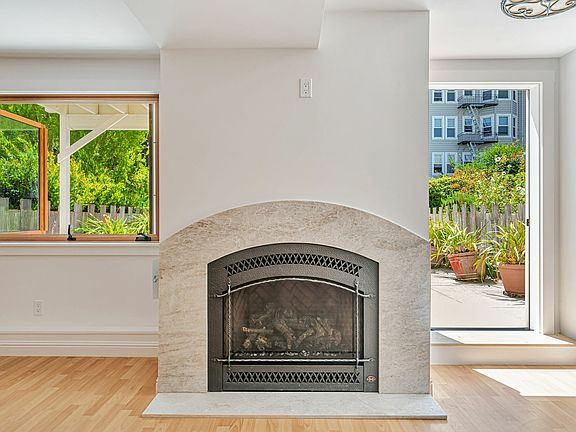 3rd image of 2249 Francisco St #A