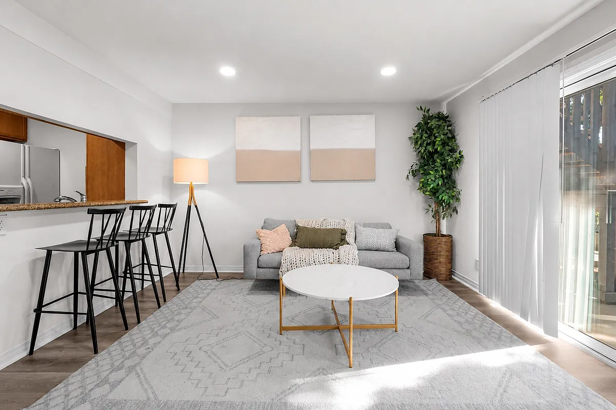 Building Photo - 1133 Sepulveda Blvd #101