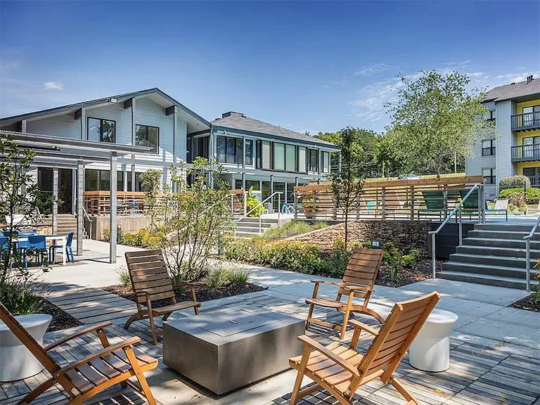 Reserve at Hillcrest — Photo 17