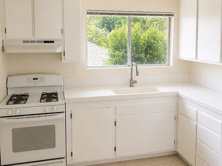 1120 San Pascual St #3 — Photo 2