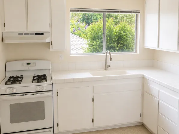 1120 San Pascual St, Santa Barbara, CA 93101