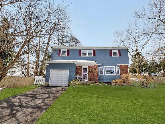 2nd image of 46 Beachview Pl