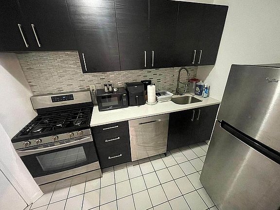 2nd image of 100-25 Queens Blvd #7T