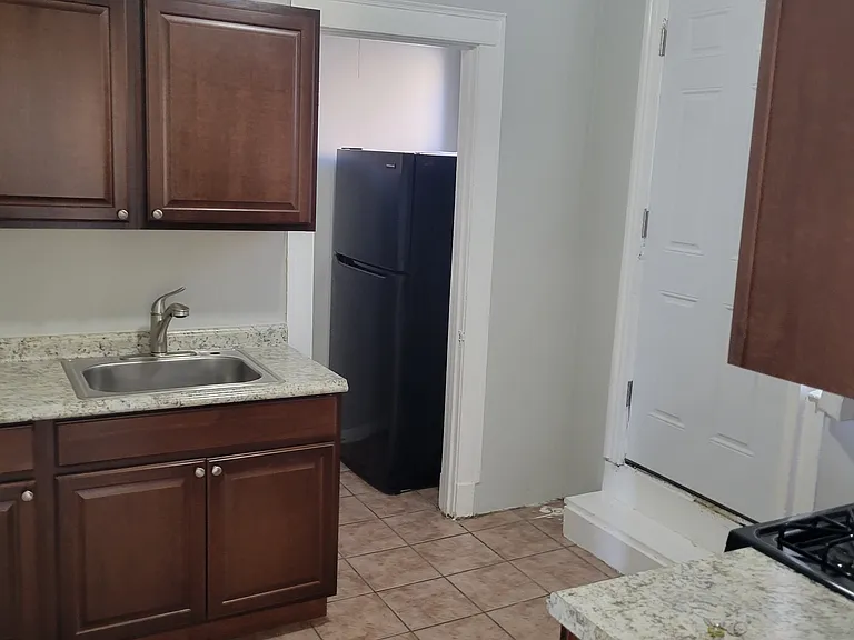2603 W Lawrence Ave #2E — Photo 1