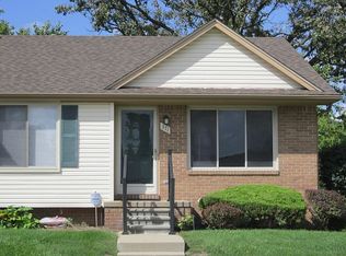 371 Fairgrove St, Romeo, MI 48065