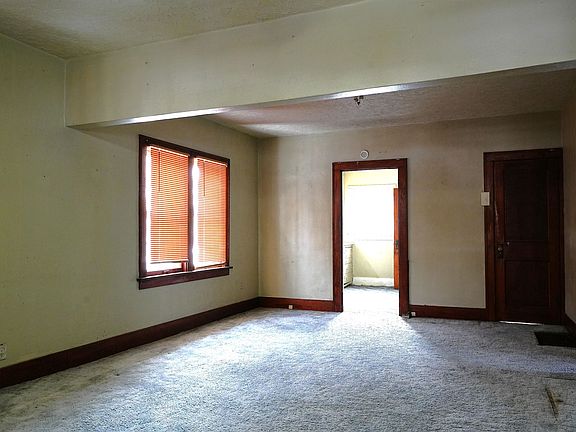2nd image of 2903 9th St