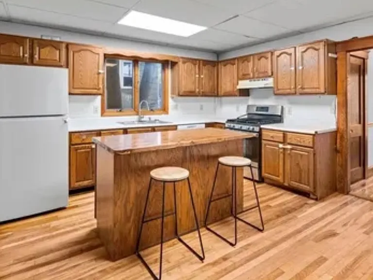 171 Sherman St #1 — Photo 7