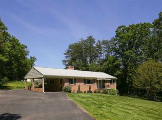 1916 Thomas Jefferson Pkwy, Charlottesville, VA 22902