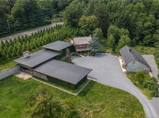 4 Good Hill Road, Weston, CT 06883