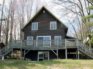 1886 Slater Rd, Indian River, MI 49749