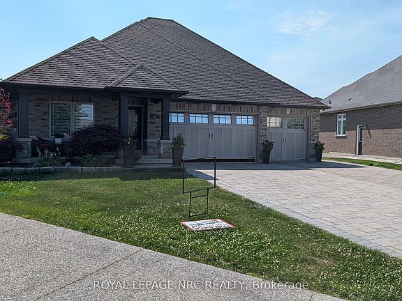 2nd image of 197 Timberview Cres
