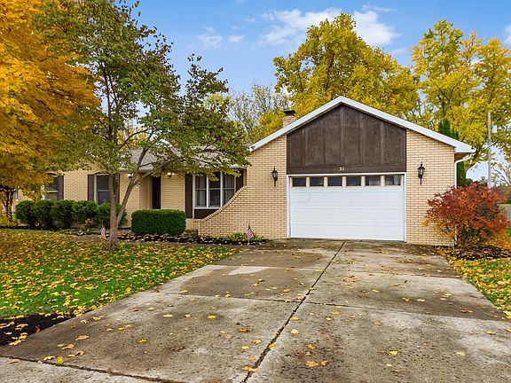 3rd image of 51 Dudley Cir