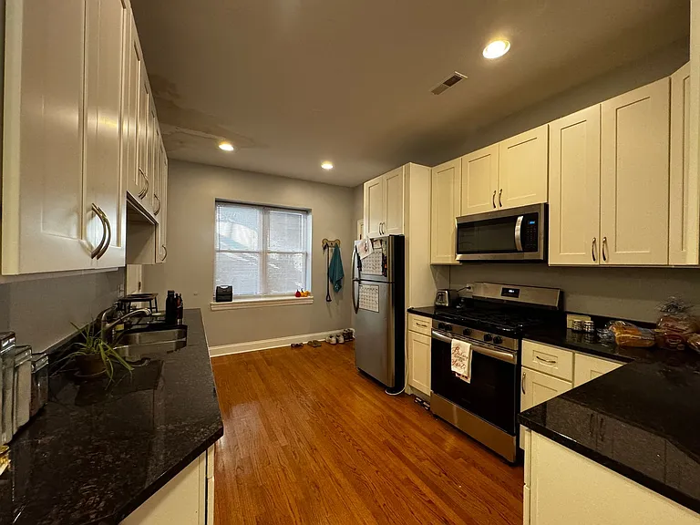 4656 N Monticello Ave #2 — Photo 14