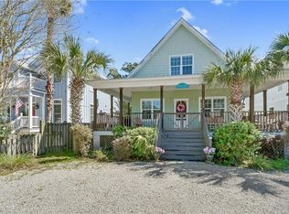 1042 Demere Rd, Saint Simons Is, GA 31522