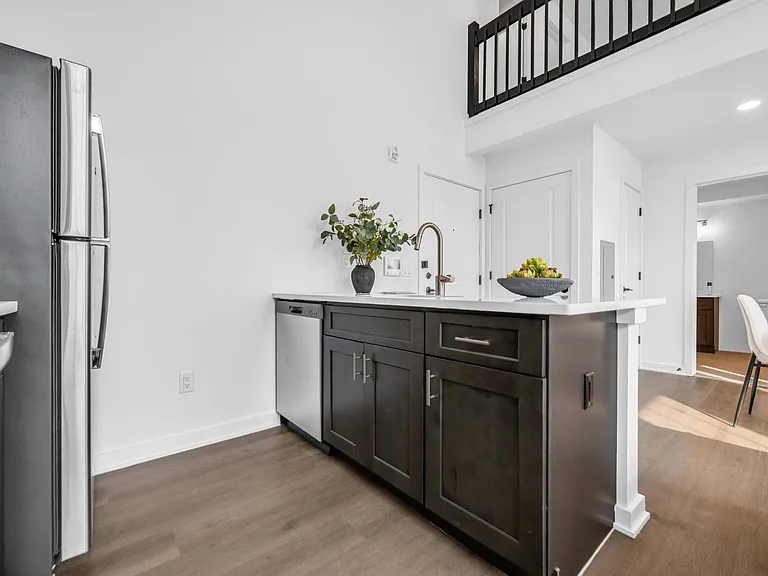 315 Railroad Ave #110 — Photo 10