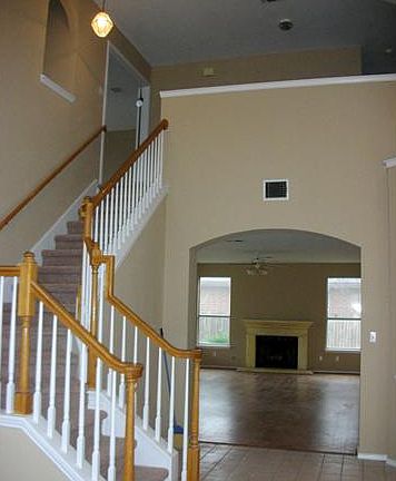 5th image of 808 Clarence Bohls Ln