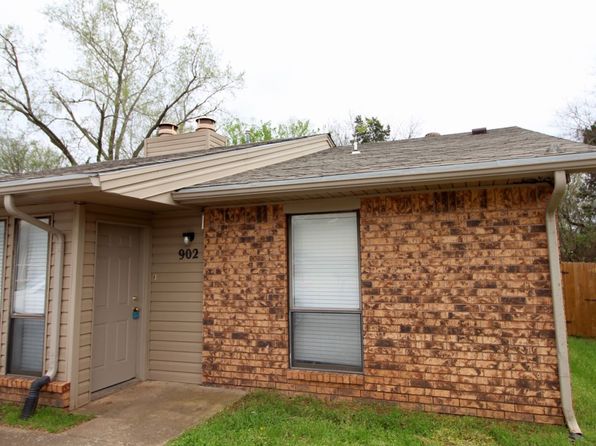 900-902 Acacia Cir, Noble, OK 73068 – 2-bedroom rental in Noble