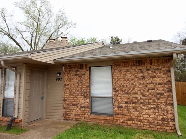 900-902 Acacia Circle, 900-902 Acacia Cir, Noble, OK 73068