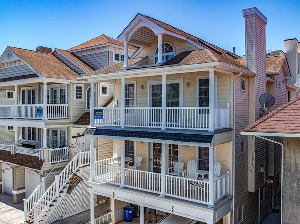 806 Plymouth Pl #2, Ocean City, NJ 08226