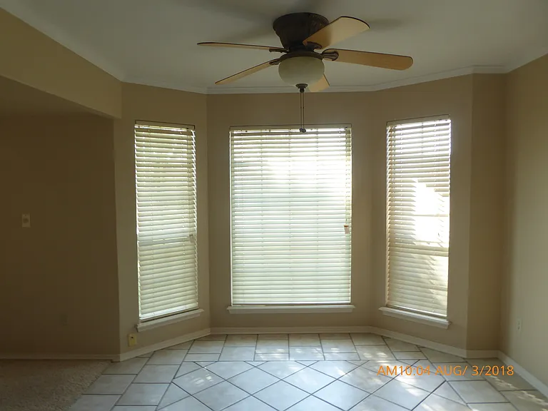 4302 SW Parkridge Blvd — Photo 6