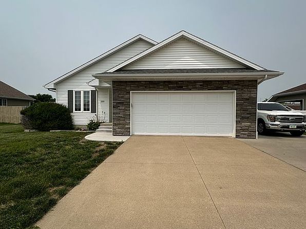 203 W Ashtyn Ln