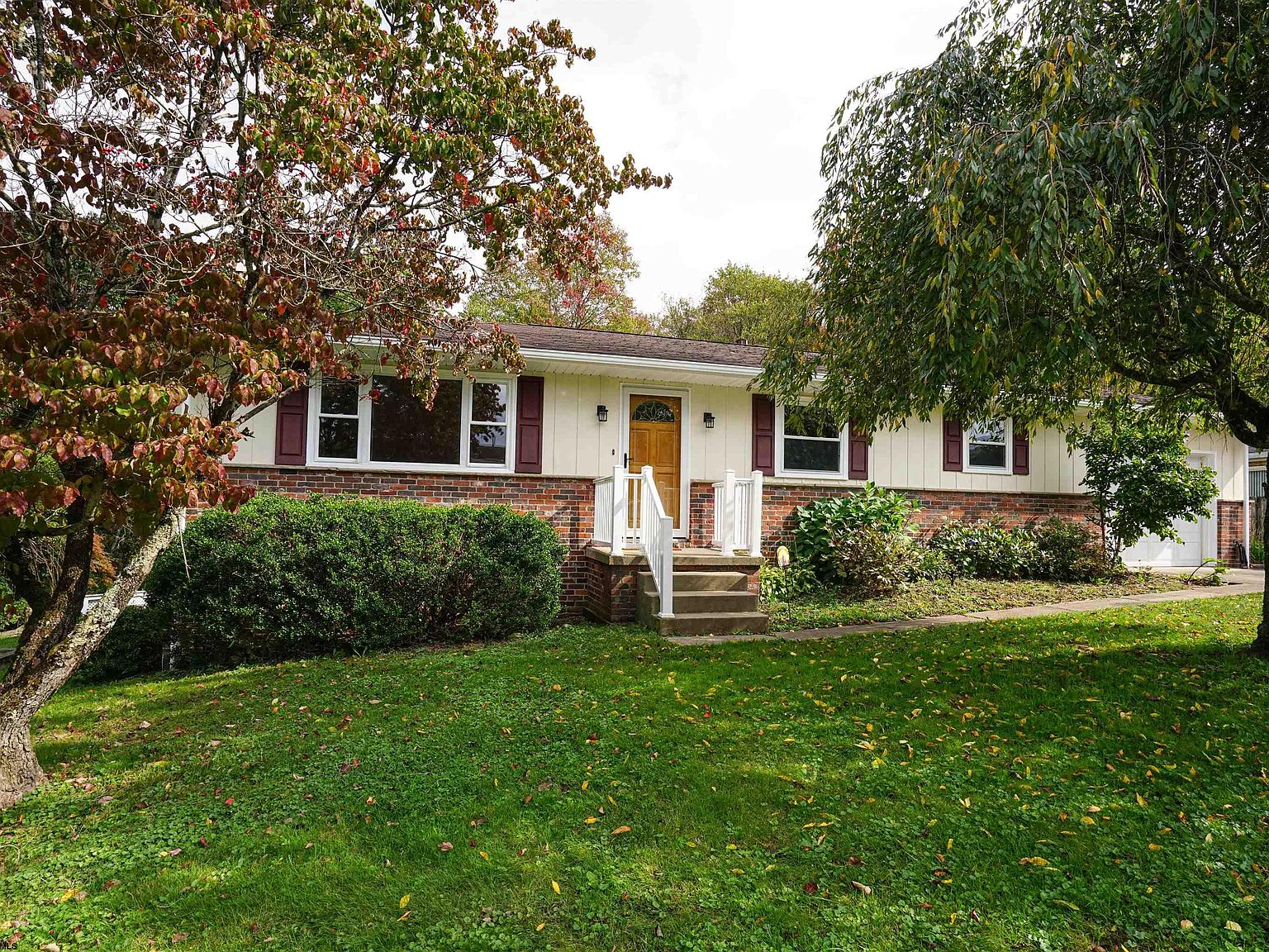 114 Oakwood Dr, Shinnston, WV 26431 Zillow
