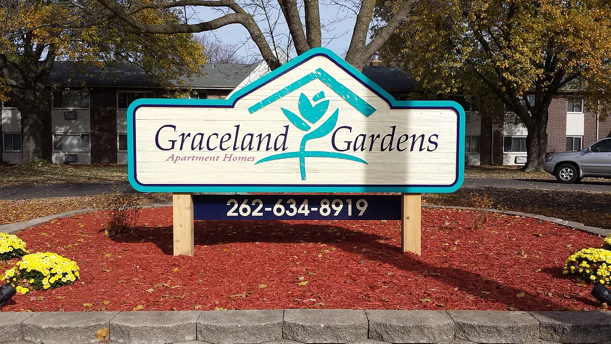 Building Photo - 5000 Graceland Blvd