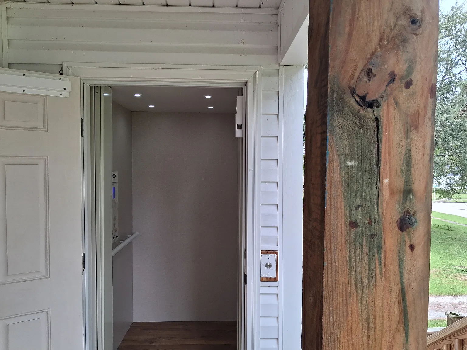 2 bed, 1150 sqft, $1,700 — Photo 4