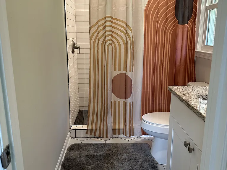 1920 Janet Ln — Photo 11