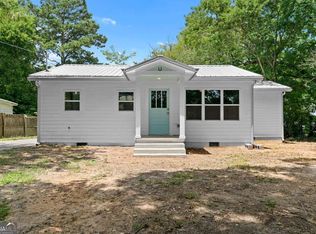 5233 Groovers Landing Rd SE, Acworth, GA 30101