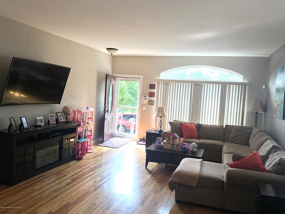 1053 Rensselaer Ave, Staten Island, NY 10309 Zillow