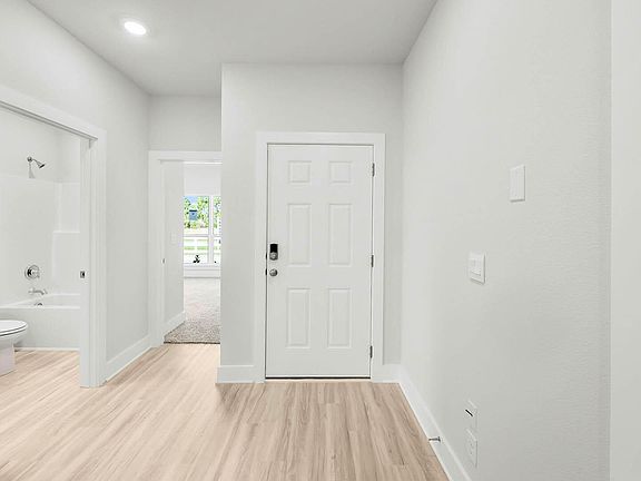 4th image of 5152 Porter Way
